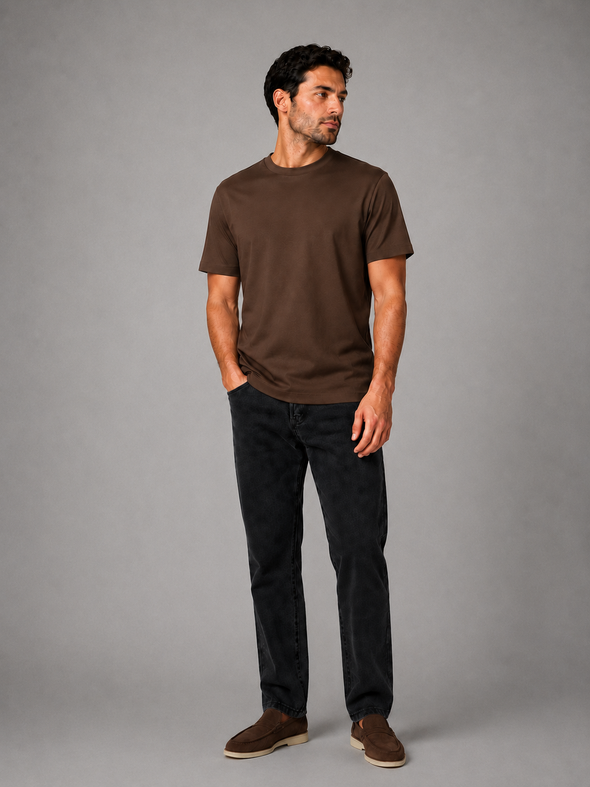 Mace T-shirt Glans heren – kleur bruin, gedragen door model
